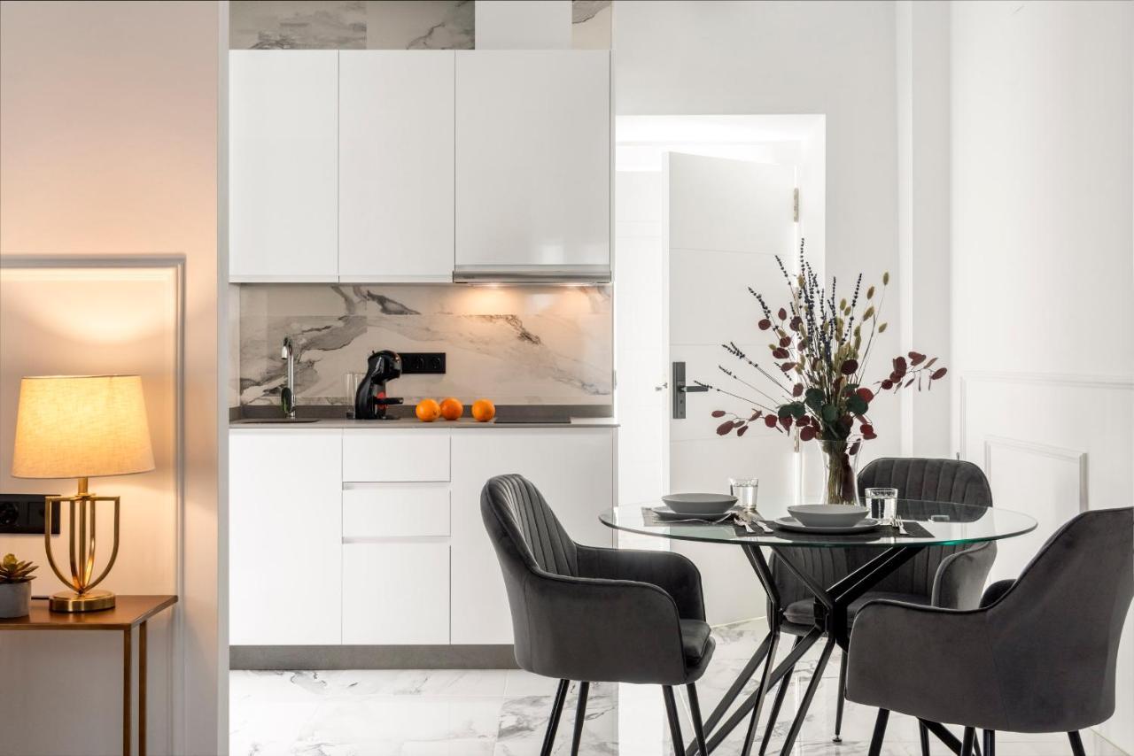 Quivir Apartamentos Deluxe Casa Del Arco Andújar المظهر الخارجي الصورة